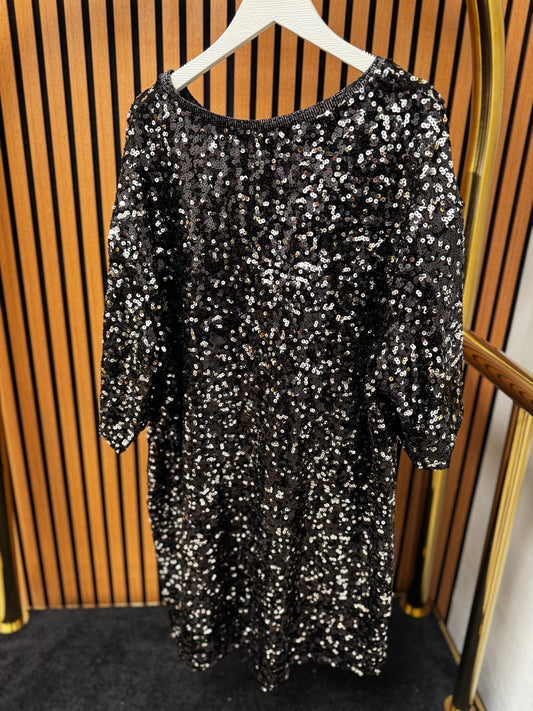 Weites Pailettenkleid